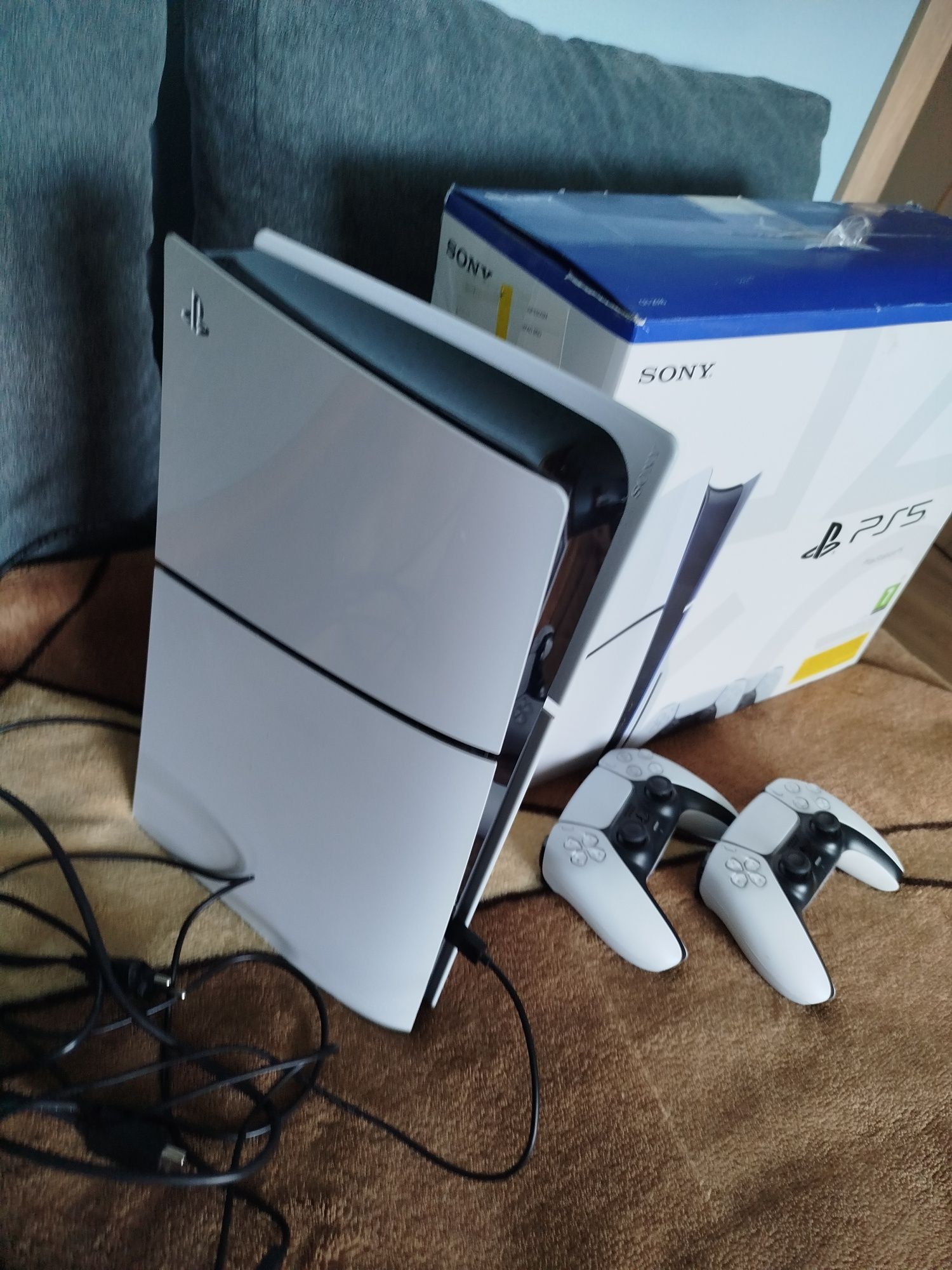 PLAY STATION 5 konsola