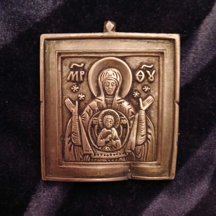 Редкая старинная дорожная икона Знамение XIX век.