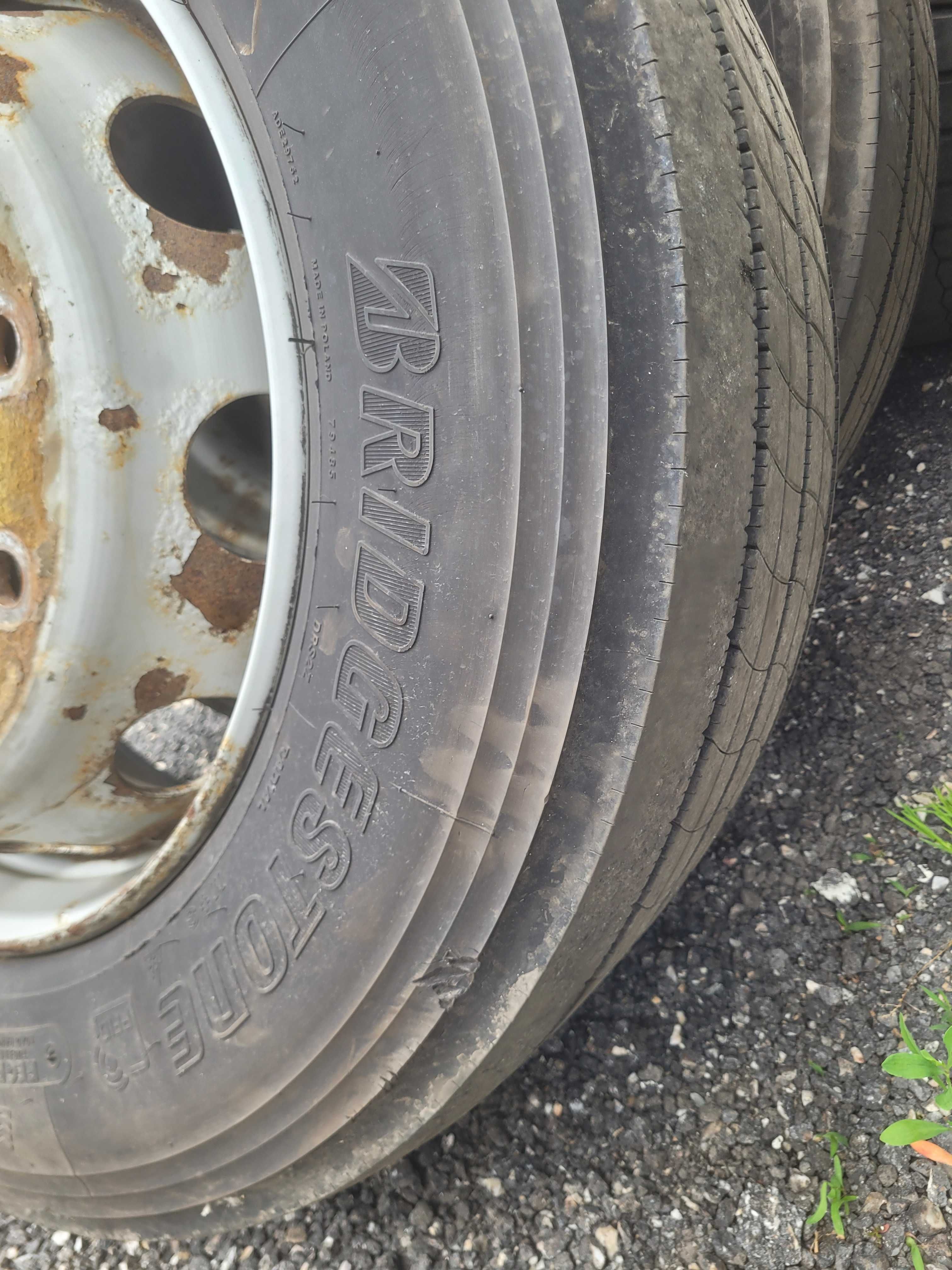 Pneus 315/60 r22.5