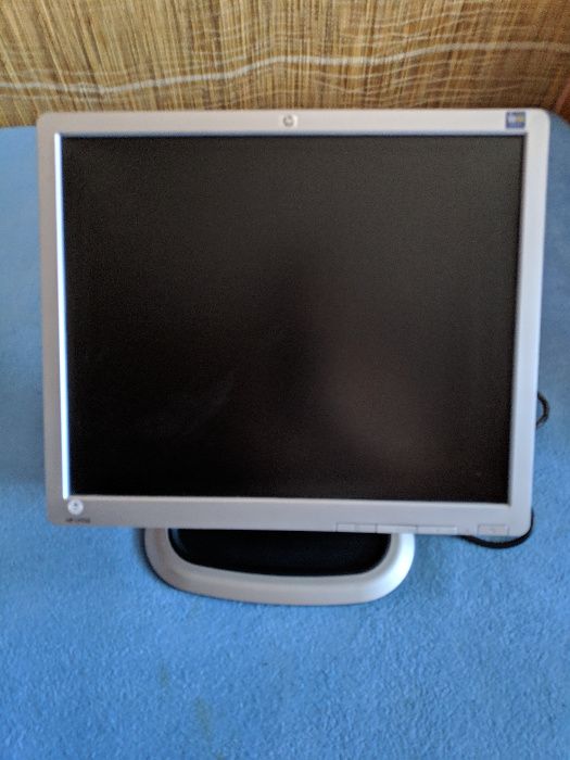 Monitor HP L1950 (GG458A)