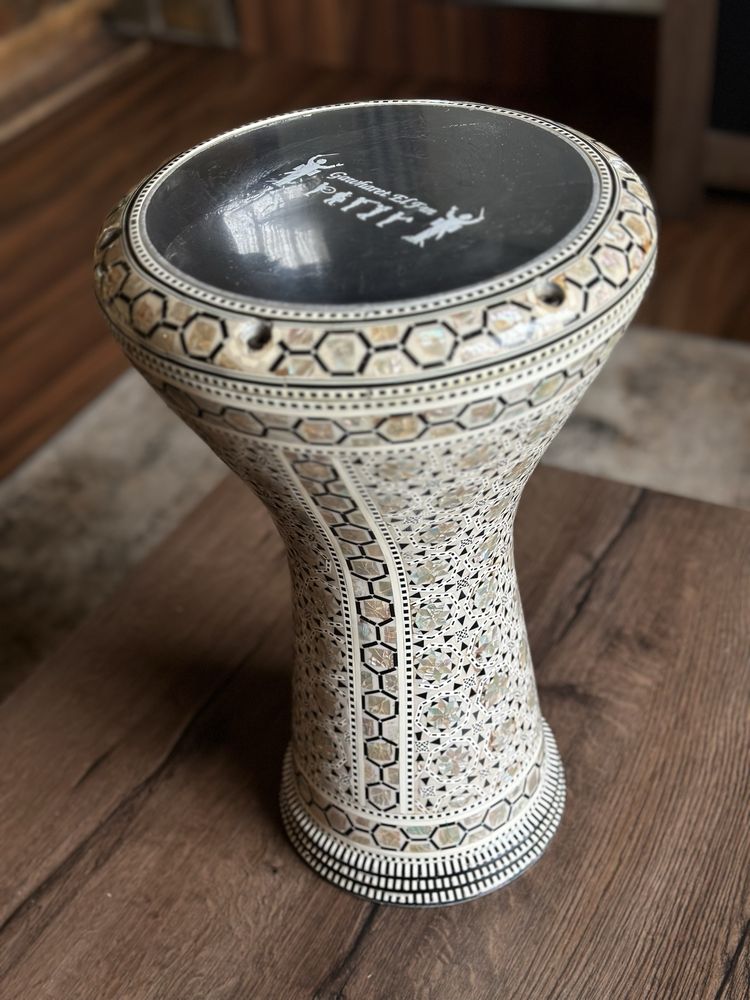 Кахон,  флейта, джембе, глюкофон , ханг