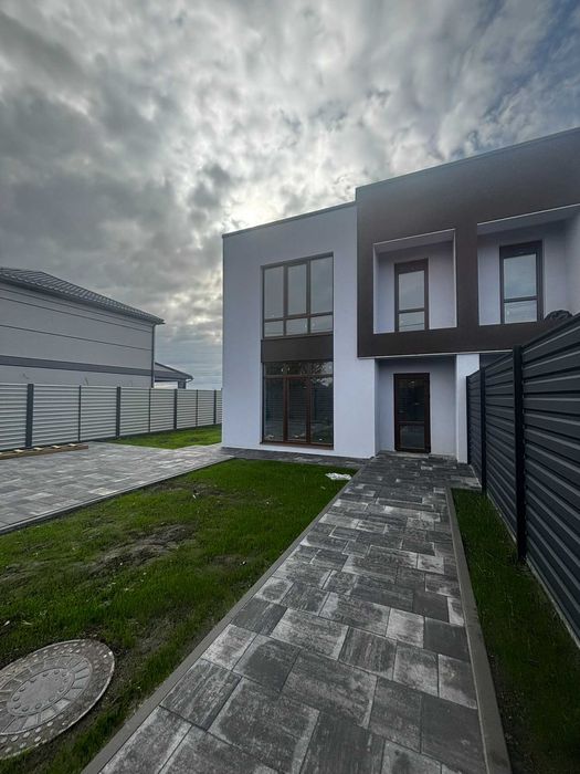 Продаж Дуплекса р-н Молокозаводу