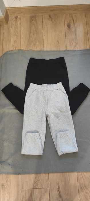 Spodnie dresowe rozm 122