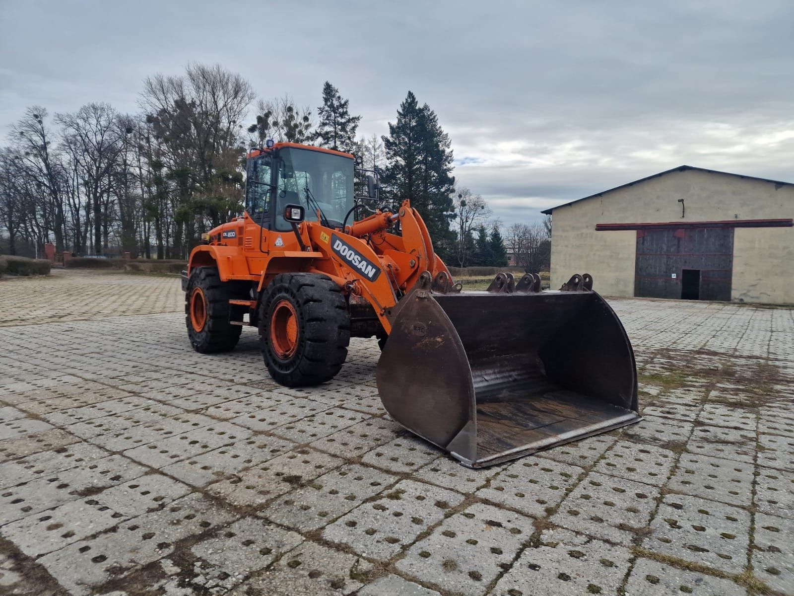 ŁADOWARKA Doosan DL 200, 2012r, idealny stan