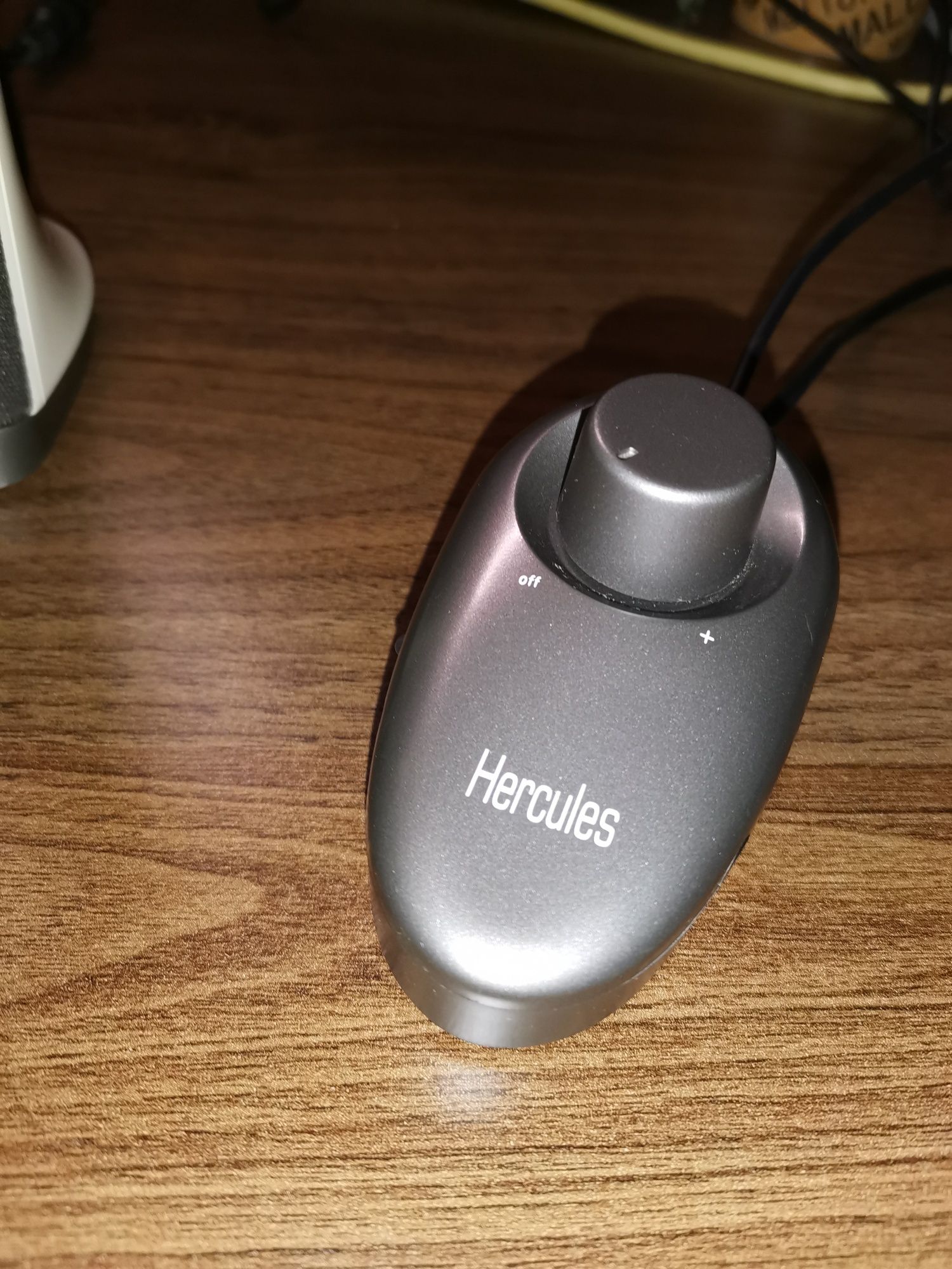 Colunas para PC Hercules 2.0