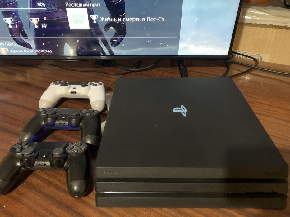 PlayStation 4 pro 1TB