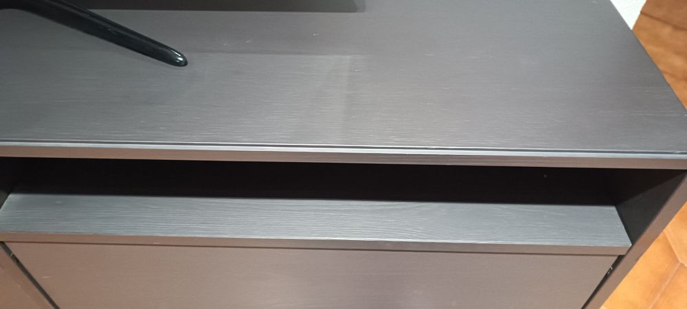 Móvel de TV em pinho