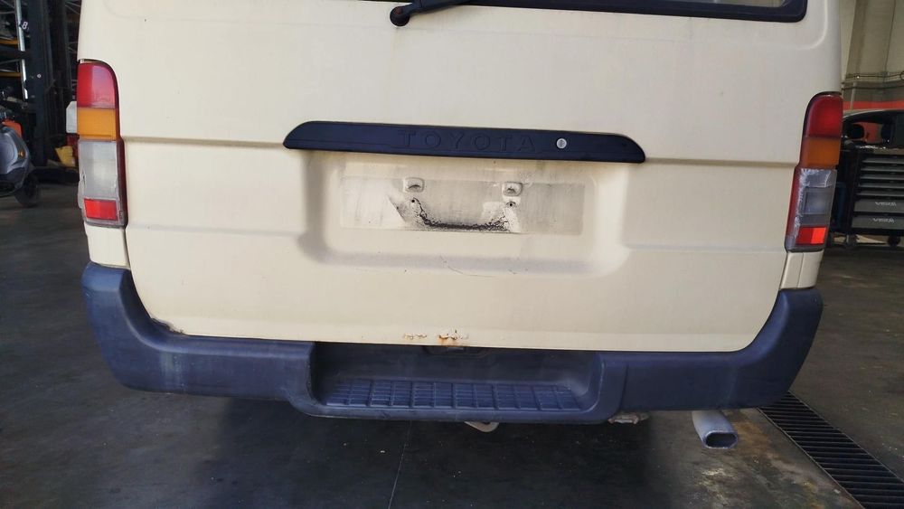Pára-choques trás TOYOTA HiAce III (YH7_, LH6_, LH7_, LH5_, YH5_, YH6_)