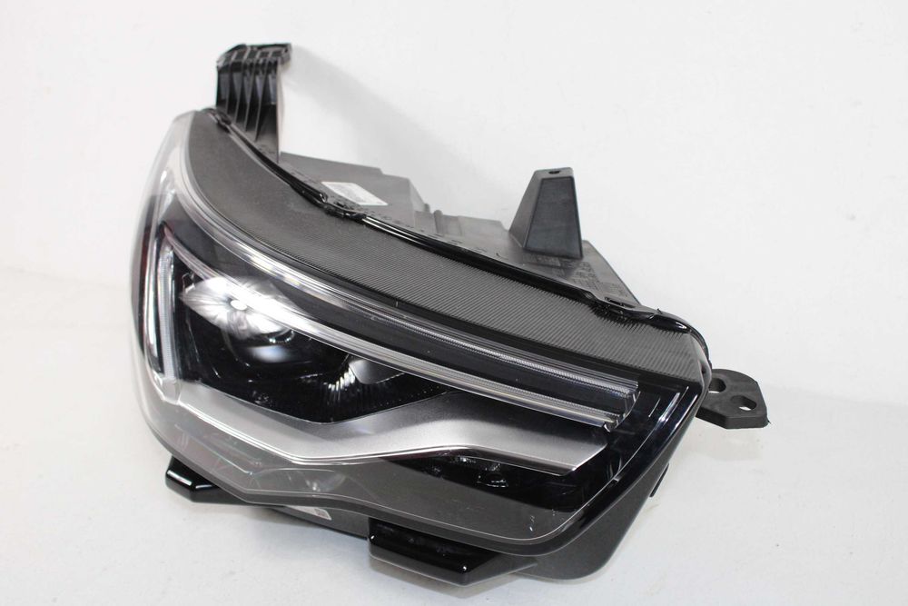 Opel Grandland X reflektor prawy FUL-LED używany oryginalny