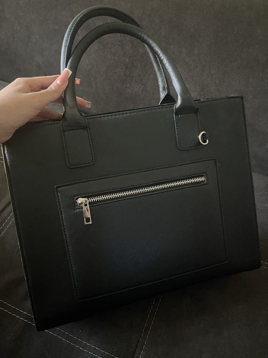 Чорна сумка велика шкіряна