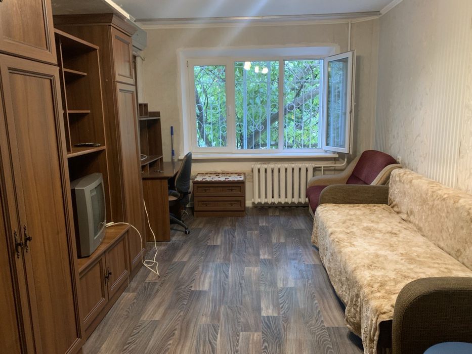 Комната 18 м на Ак.Королева