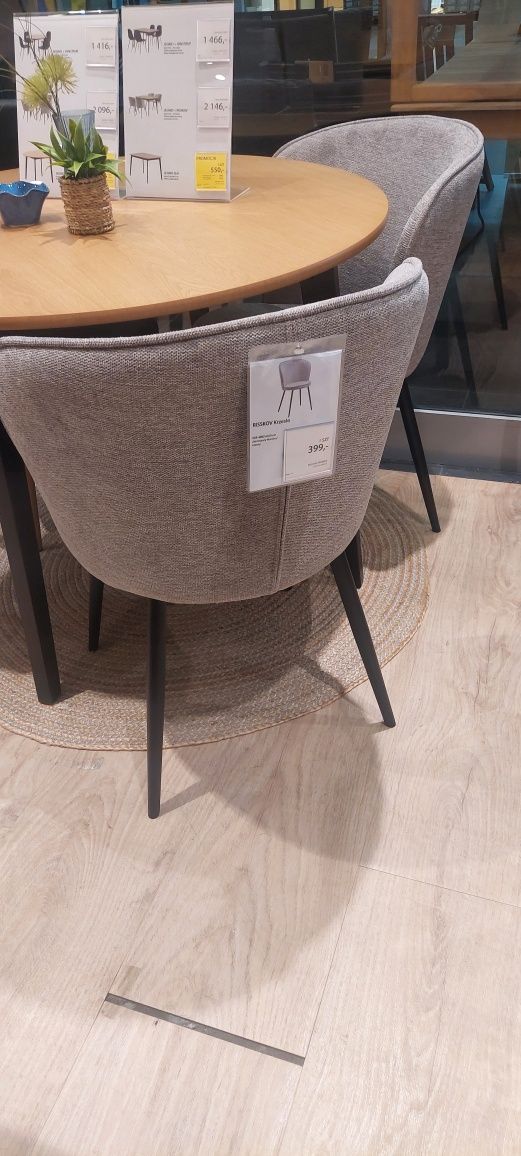 Krzeslo tapicerowane -50%