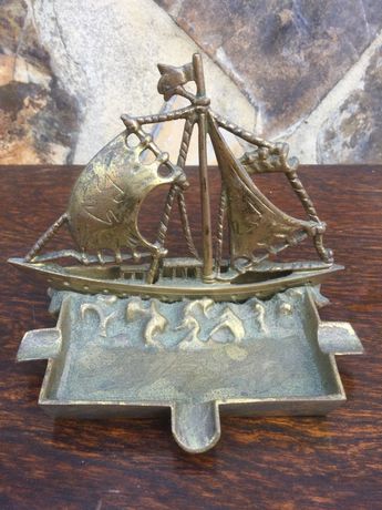 Cinzeiro Bronze Barco Antigo 13,5 centímetros Anos 40 Portugal