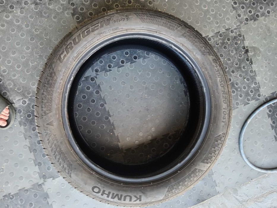 Шина Kumho Grugen hp71 235/50 R20