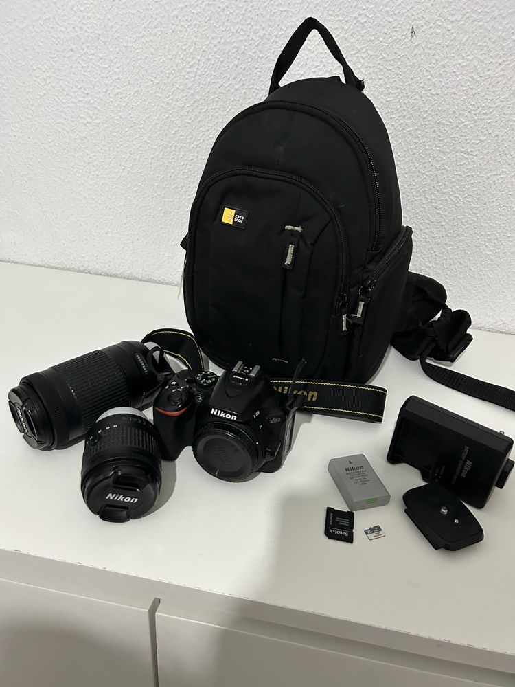 Máquina Fotográfica Nikon D5600+ Mala+ Tripe