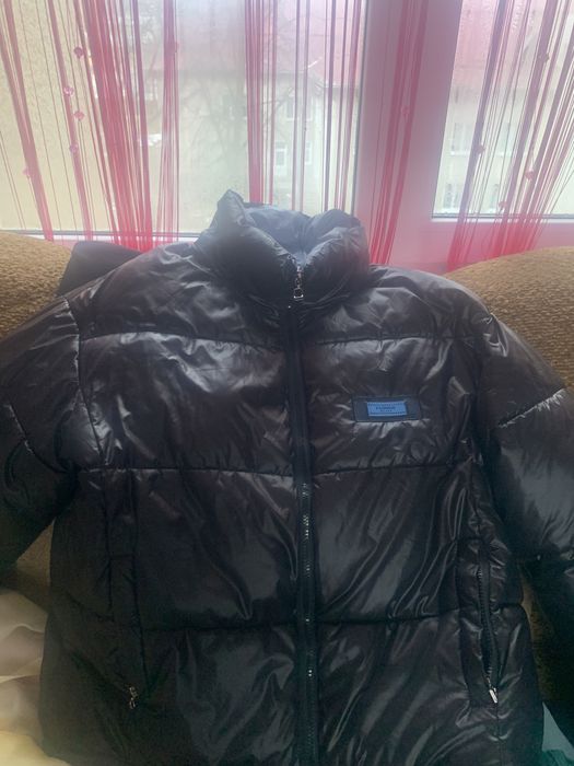 Продаємо курточку