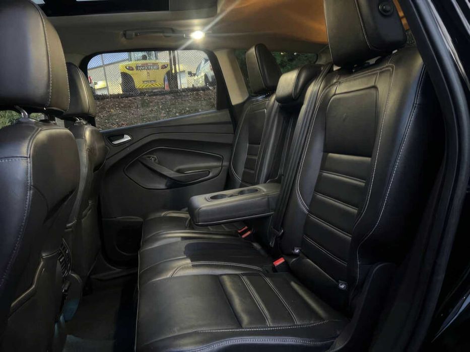 Ford Escape Titanium      2017