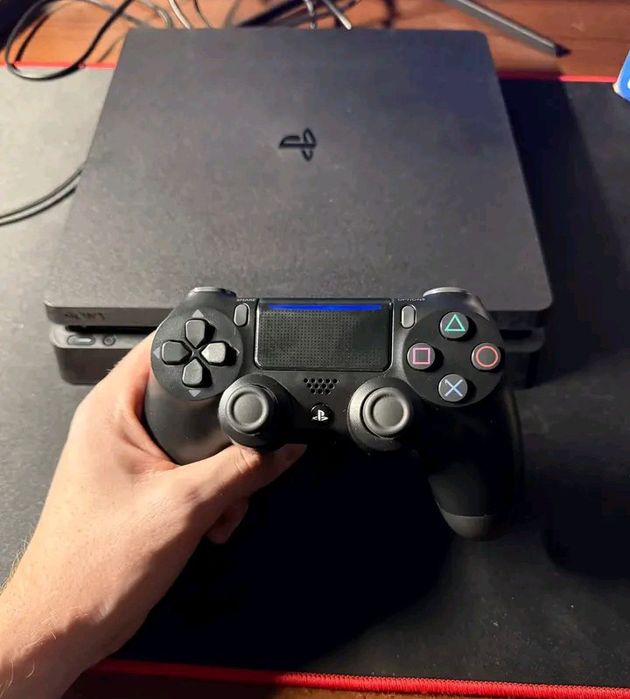 PlayStation 4 slim 1 TB