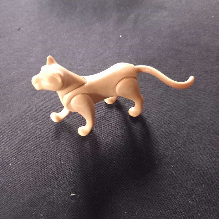 Playmobil leoa castanha