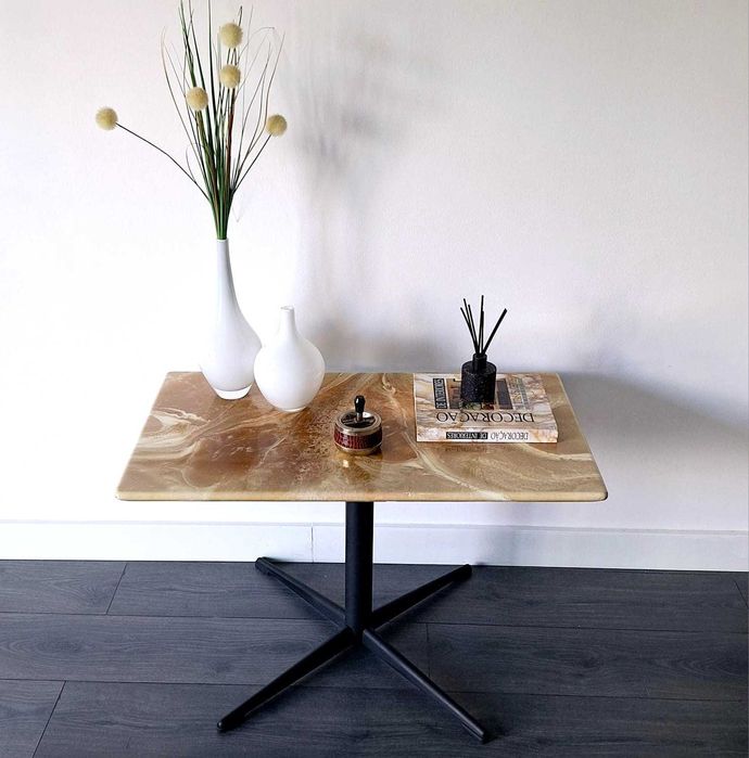 Mesa de centro vintage. Vintage Coffee Table