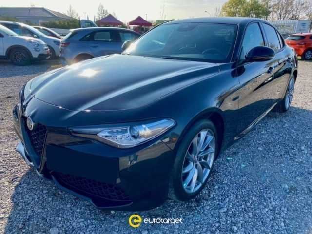 Бампер Alfa Romeo Julia запчастини Альфа Ромео Джулія разборка