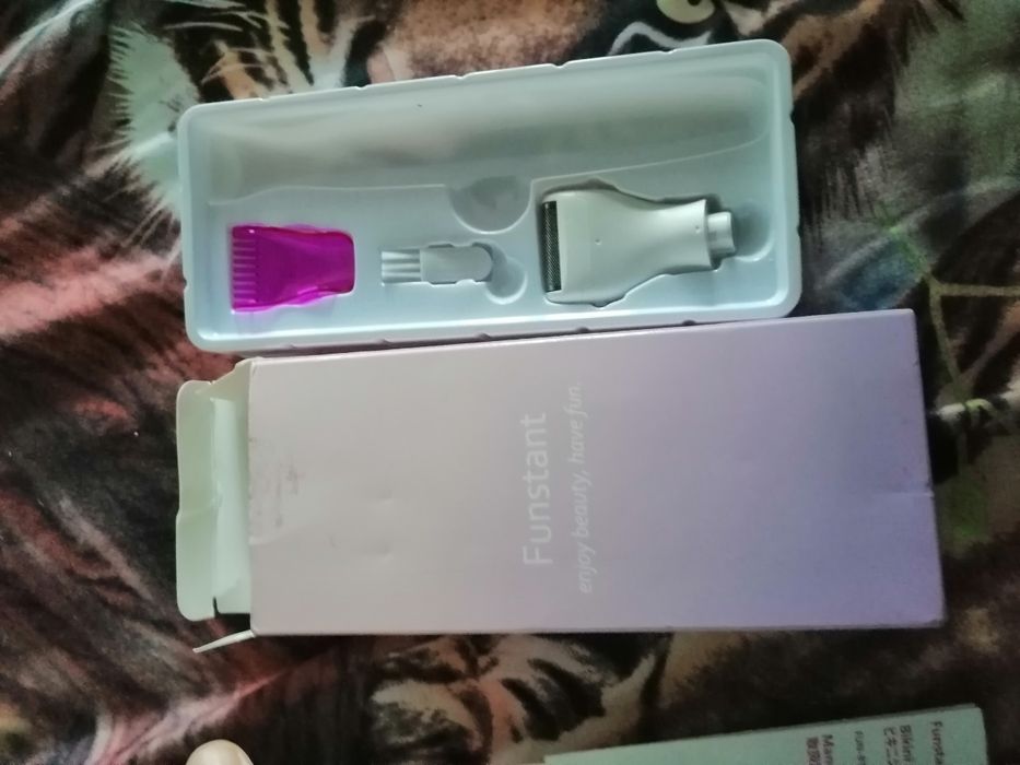 Funstant Trymer do bikini, intymne golarka do włosów łonowych z grzebi