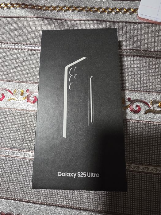 Samsung galaxy S25 ultra 256gb , 12gb Ram