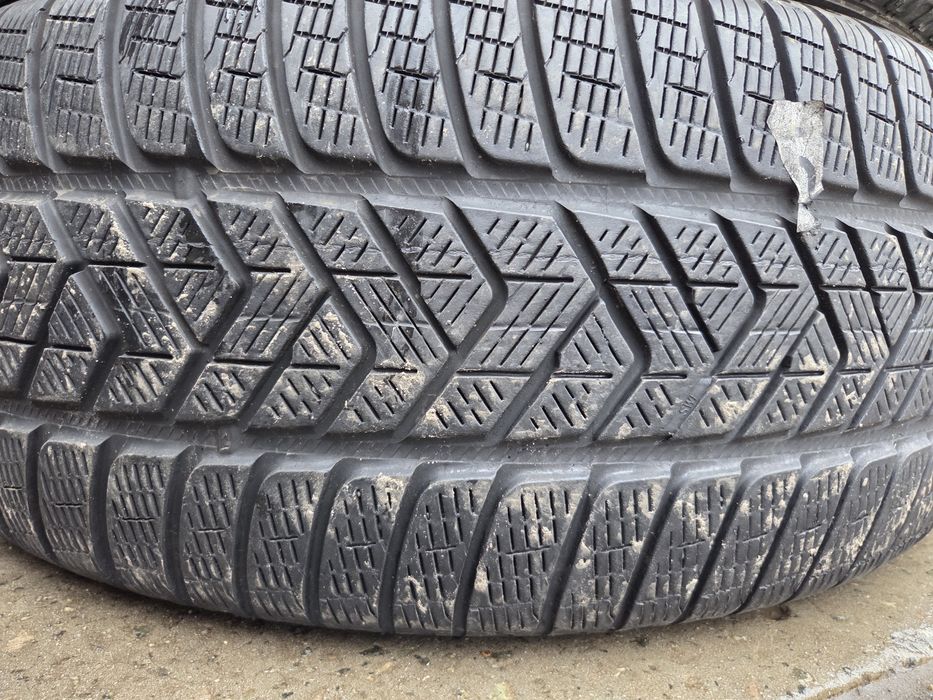 Шини 255/50 R20 Pirelli зима