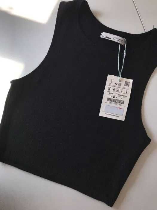 Чорний кроп топ майка pull&bear