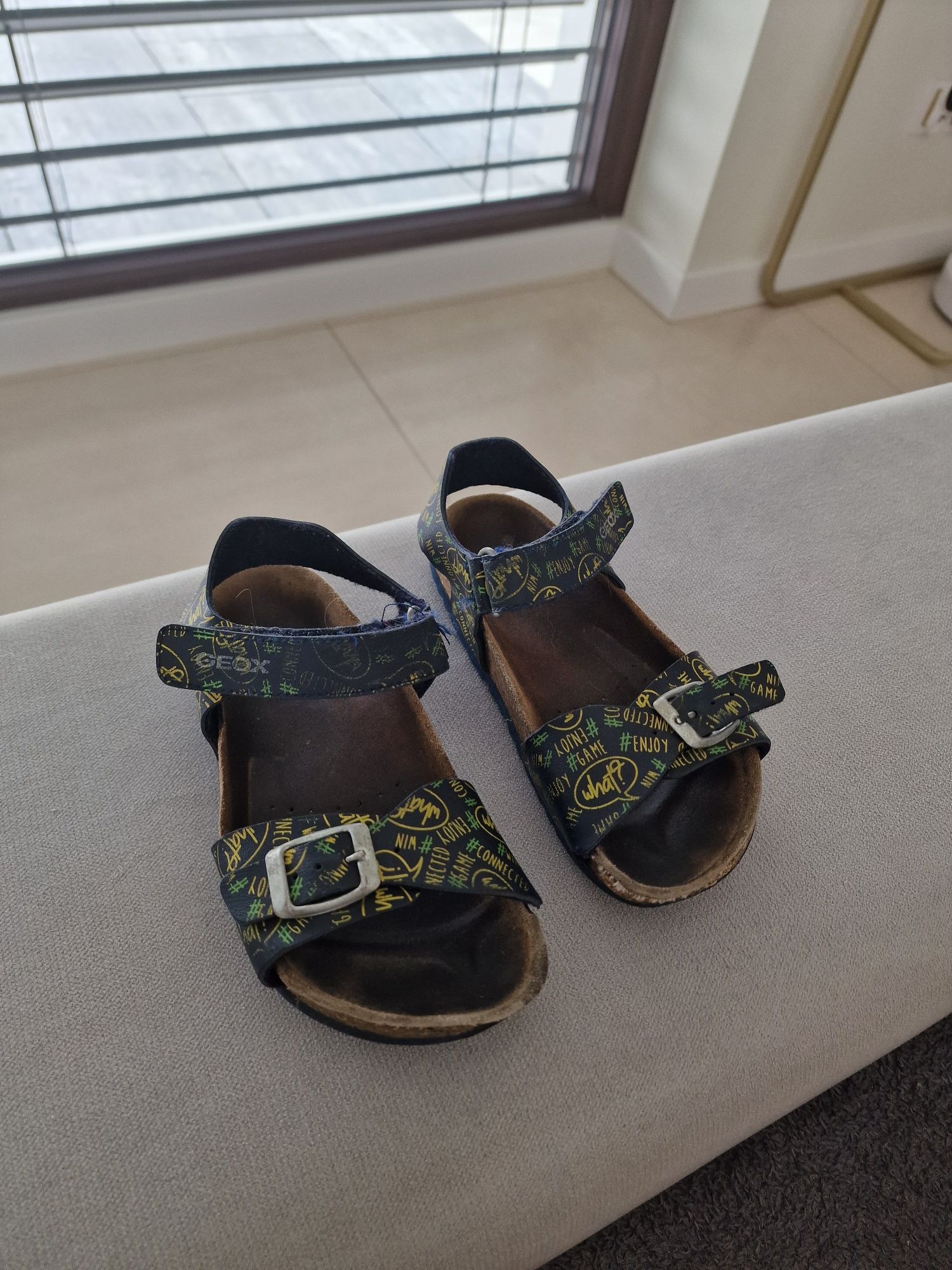 Buty 29-31. Sandałki, balerinki.