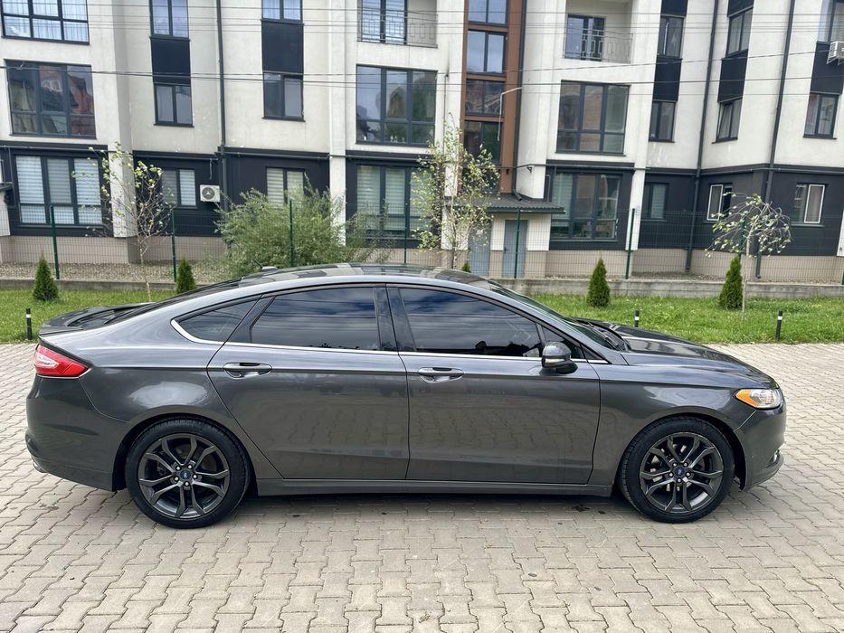 Продам FORD FUSION 2015 рік,2.5 ГБО,Автомат.