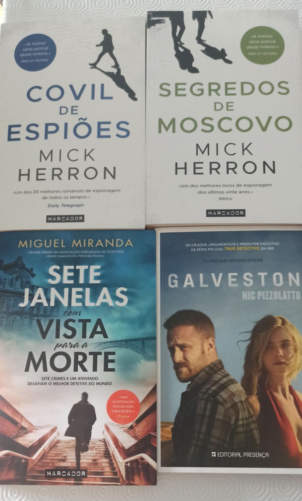 Vários livros 8€ cada