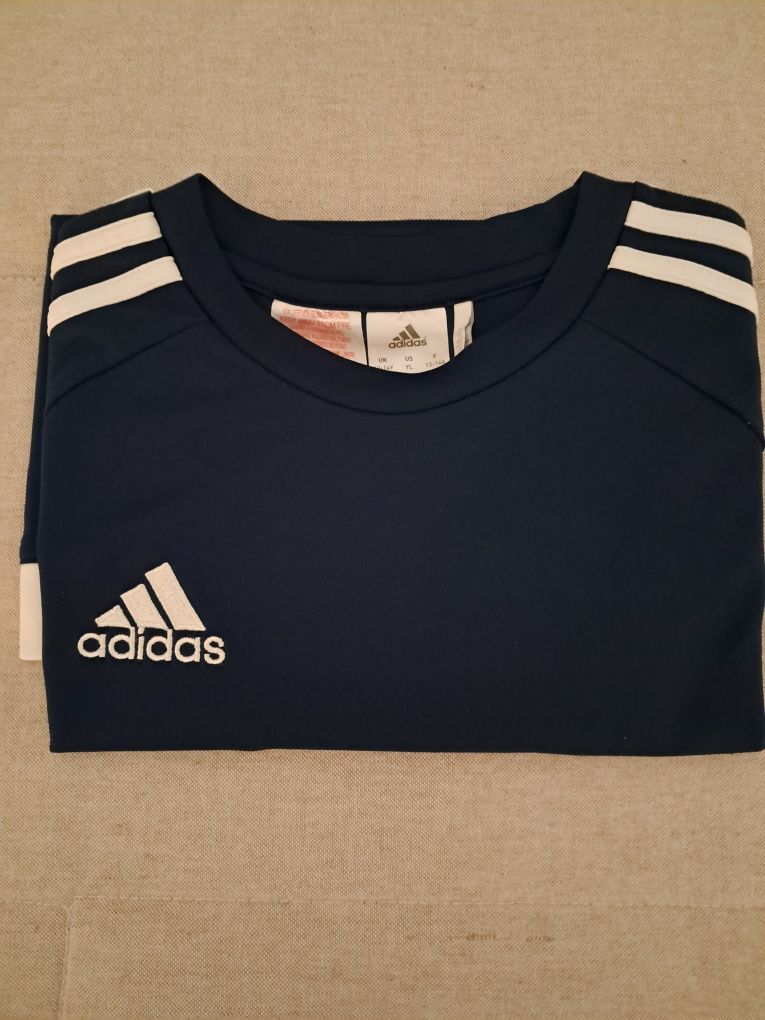 T-shirt Adidas Climalite 
Climalite
Pouco uso. Como nova.
Dos 13 aos 1