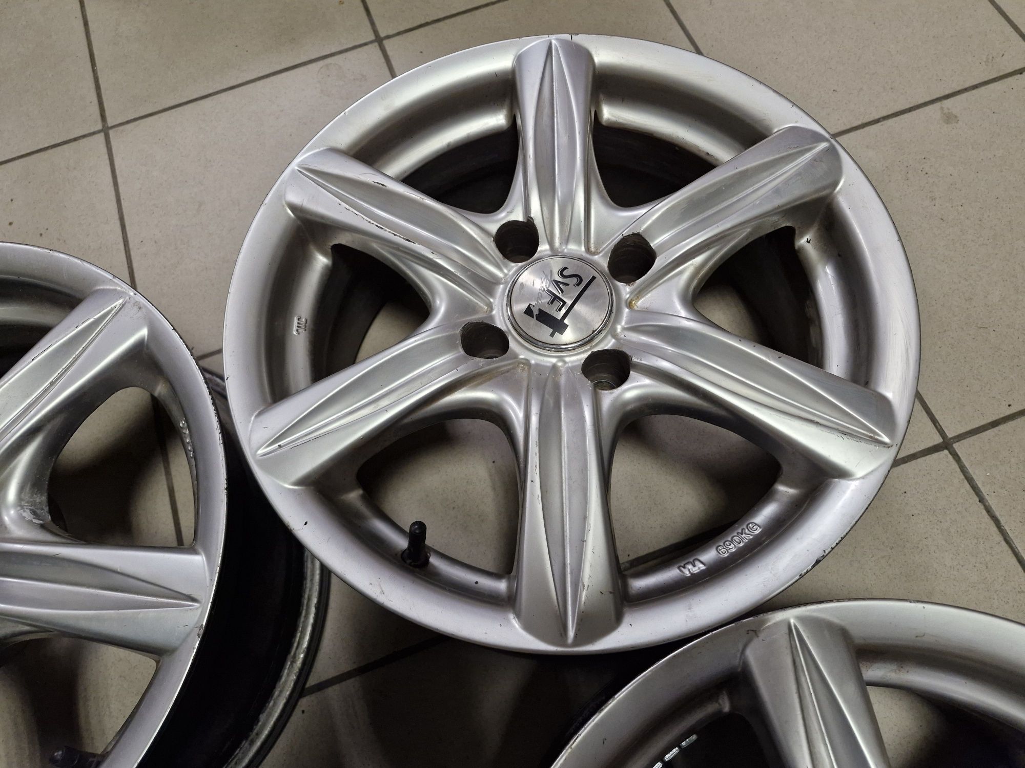 Felgi aluminiowe 15" 4x108 ET18 Peugeot 206 307 Citroen C3 C4 picasso