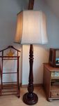 Stylowa lampa retro z abażurem