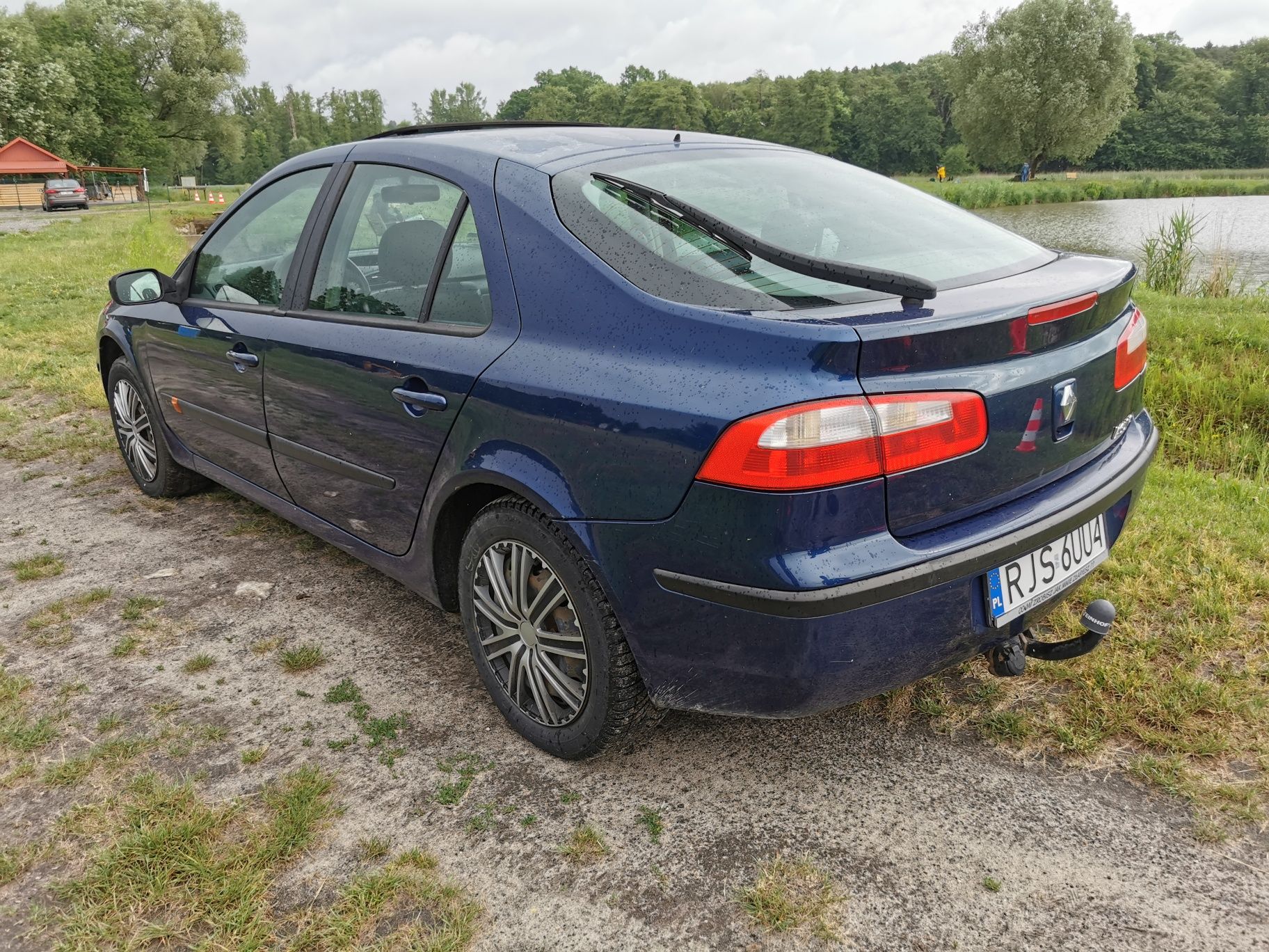 Renault laguna 1.8 benzyna klimatyzacja hak samochód auto