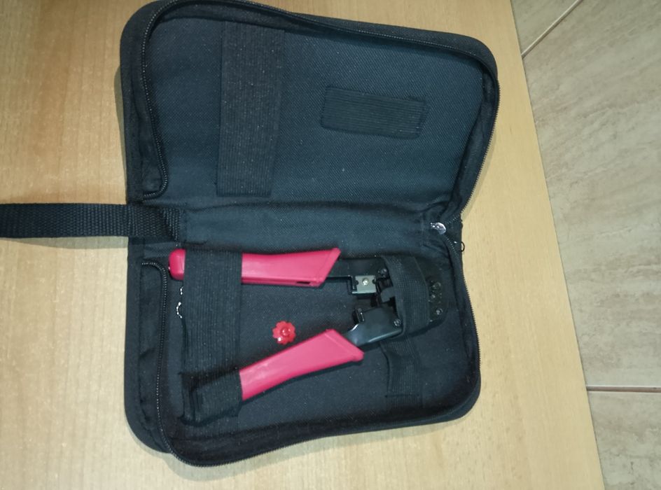 Zaciskarka zaciskacz HT-546 do wtyków konektorów RJ-11 RJ-12 RJ-45