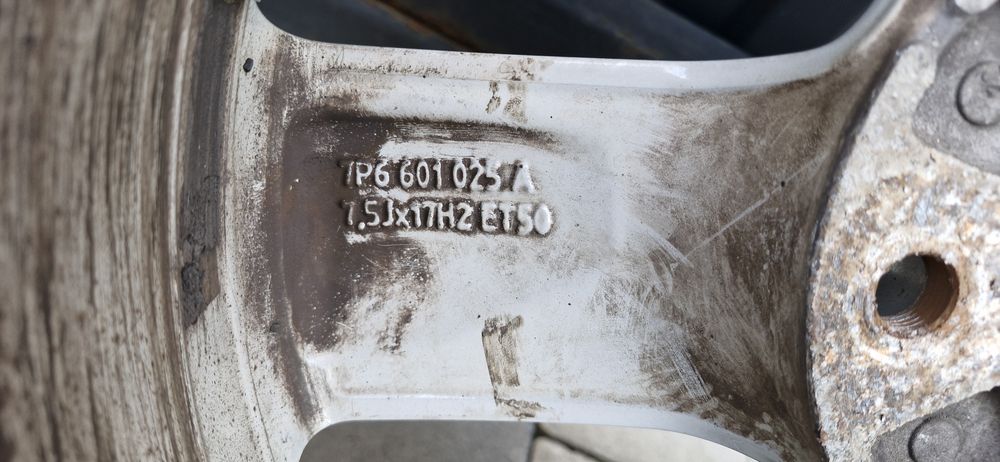 Диски легкосплавні Volkswagen Touareg R17