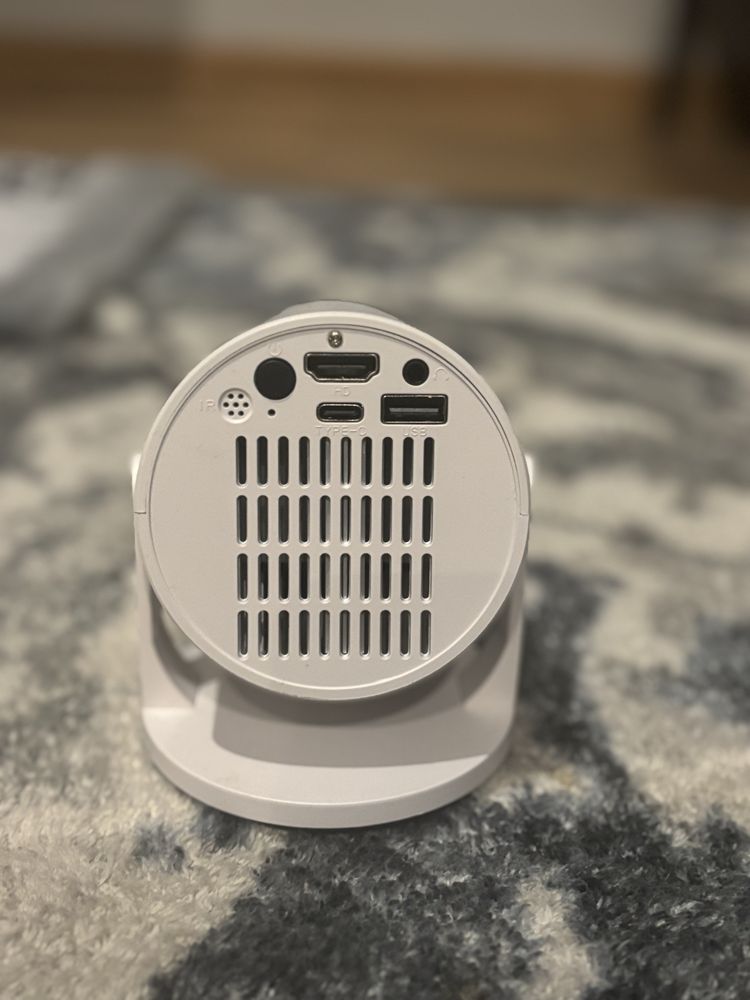 Projektor i ekran