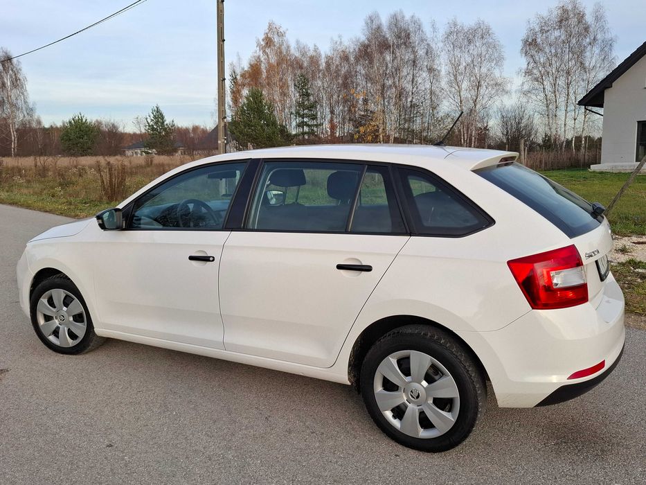 1.4 TDI_2015_Rapisd_Utrzymana_Do jazdy_4.5L na 100km