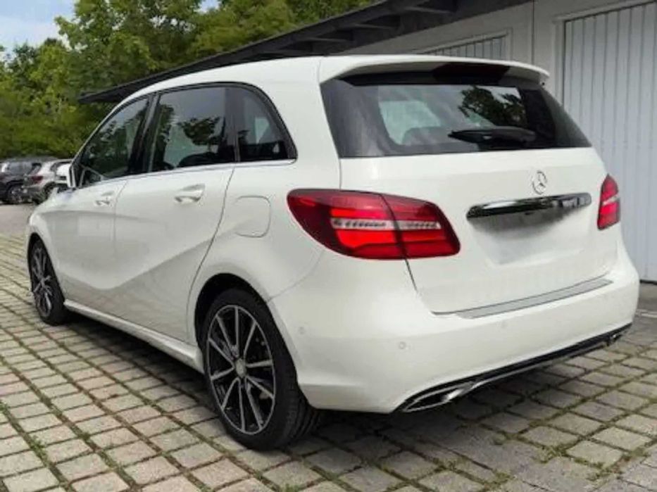 Mercedes-Benz B 200      2016