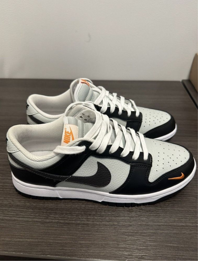 ORIGINAL Nike Dunk Low Black Total Orange Mini Swoosh IN BOX