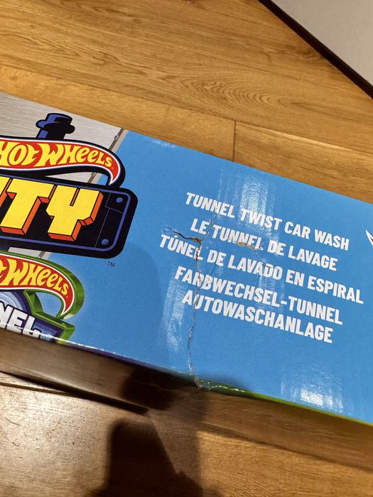 Hot Wheels City Автомийка Шалені віражі Хот Вилс (HTN80)