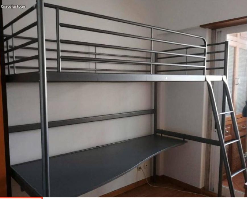 Cama para venda com secretária pela parte de baixo