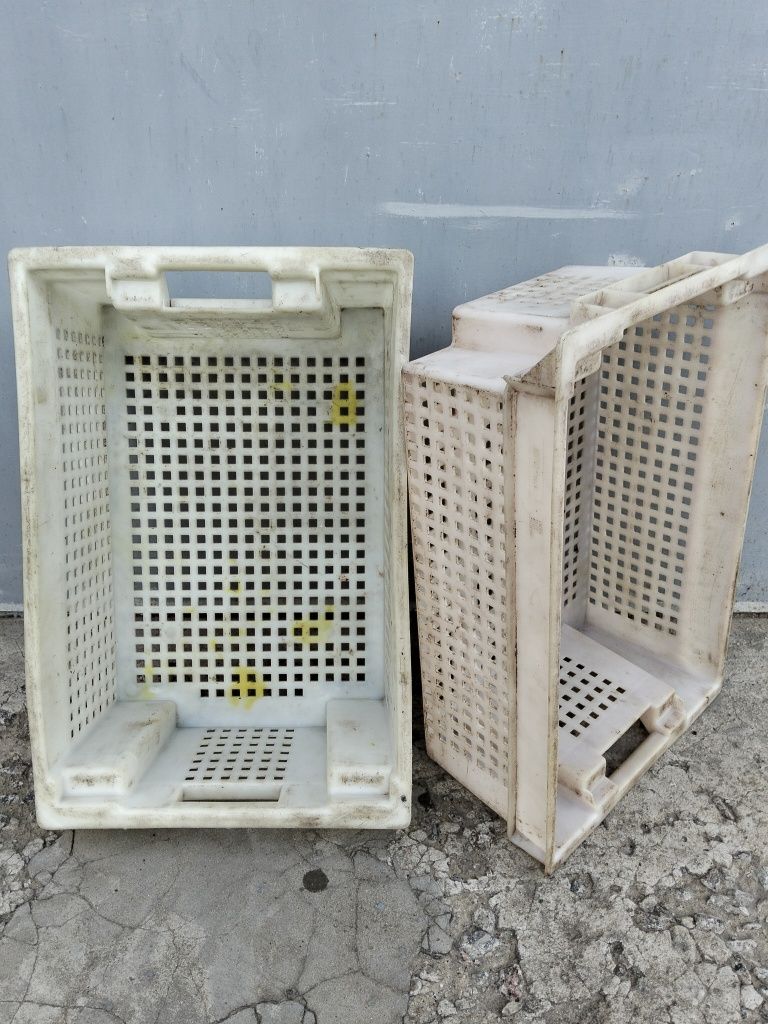 Продам пластмасові ящики