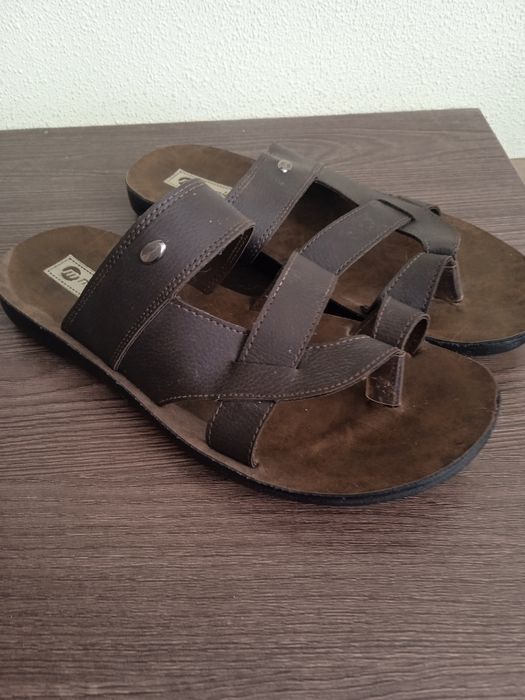 Magic p.43,havaianas p.42,41,40