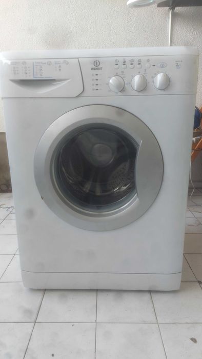 Máquina de Lavar Roupa Zanussi