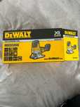 DeWALT лобзік DCS335 N