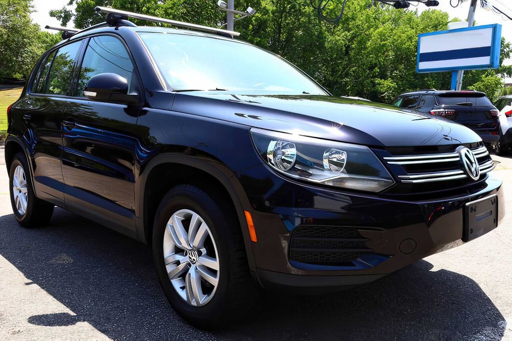 Volkswagen Tiguan      2016