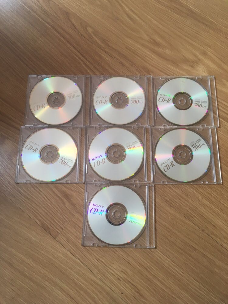 7 CD-R 700 MG \ 80 min em caixas finas
